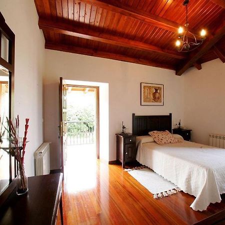 Casa Da Botica A Estrada Hostel Os Casares Стая снимка