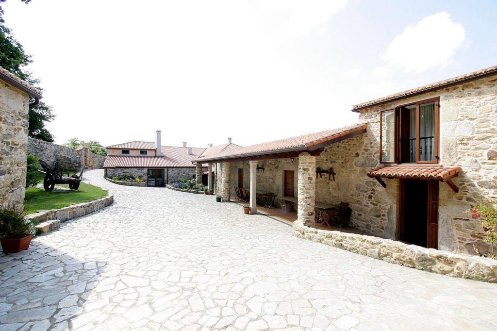 Casa Da Botica A Estrada Hostel Os Casares Екстериор снимка